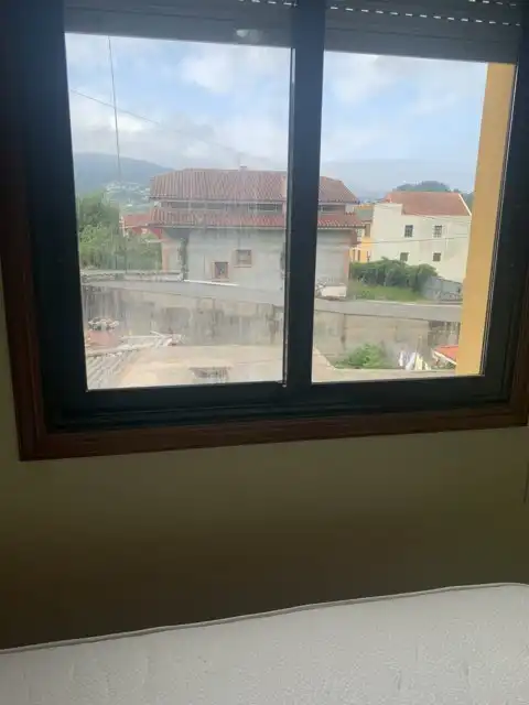 Vista exterior de Apartamento en venta en Marín con Parquet, Trastero y Amueblado