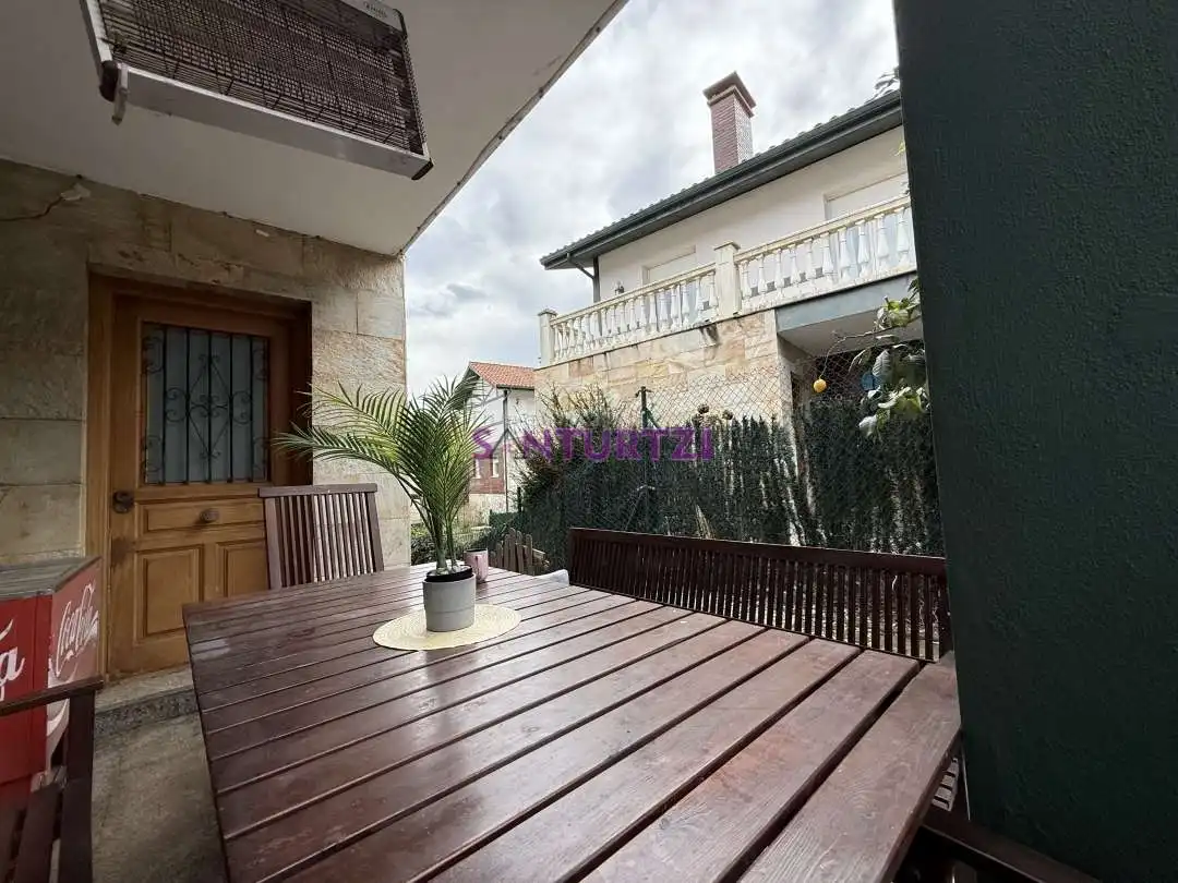 Terrace of Detached homes for sale in Castro-Urdiales  with Heating, Terrace and Furnished