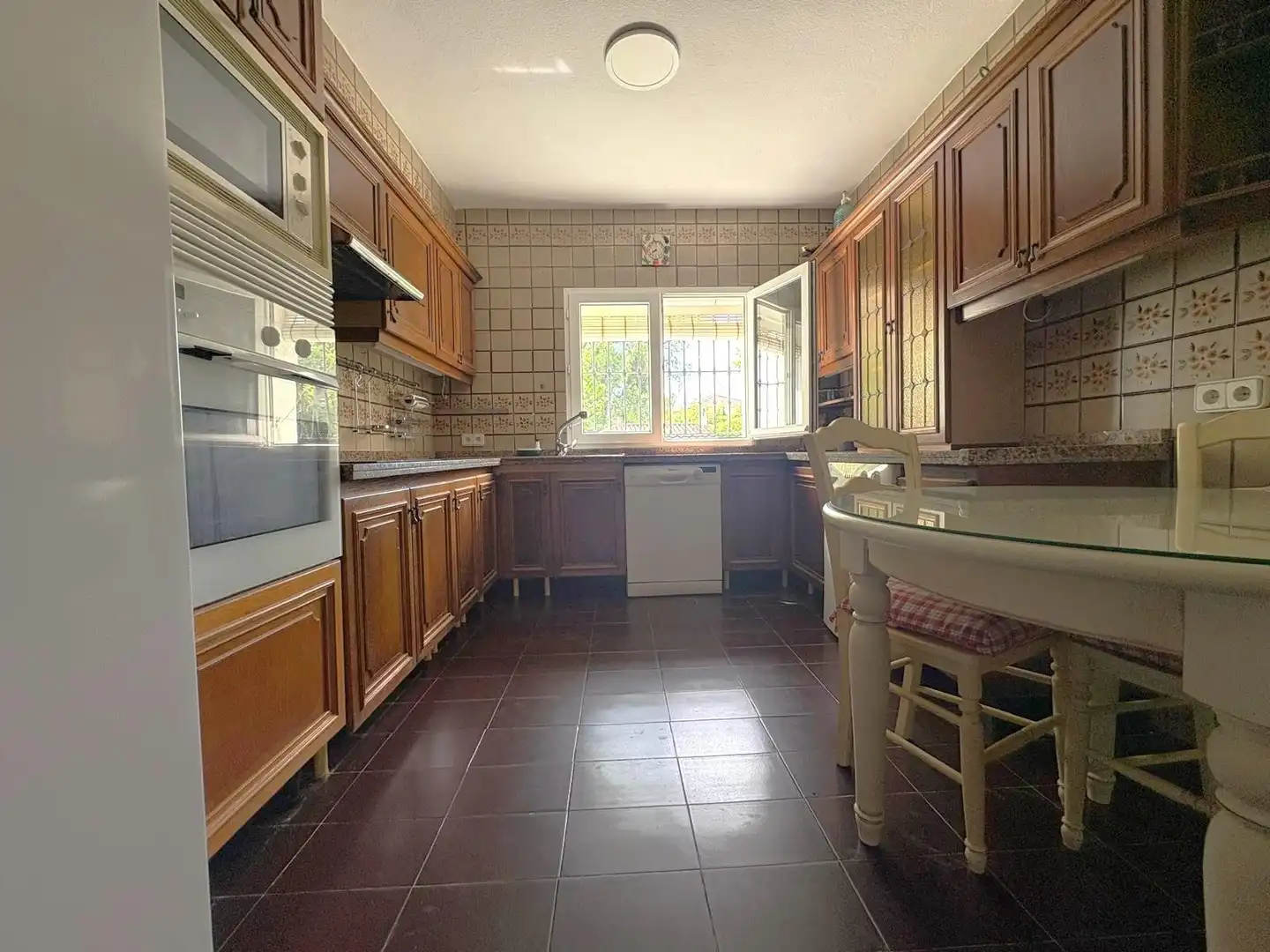 Kitchen of Houses for sale in Algeciras  with Air Conditioner, Private garden and Terrace