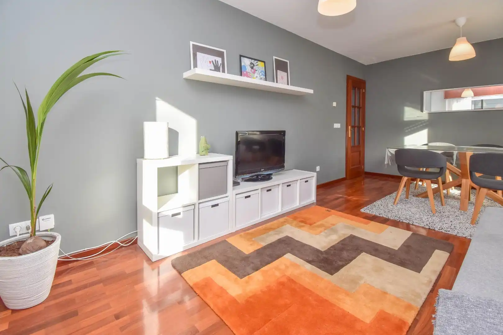 Sala d'estar de Pis en venda en Culleredo amb Calefacció i Parquet