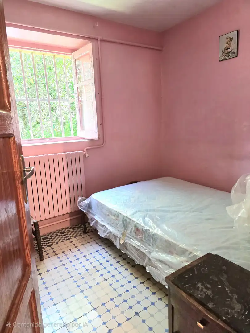 Dormitori de Casa o xalet en venda en Cervera de Pisuerga amb Calefacció i Jardí privat