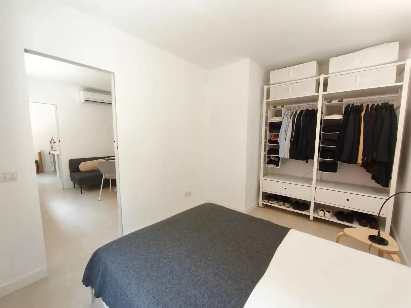 Bedroom of Flat for sale in Barcelona  with Air Conditioner