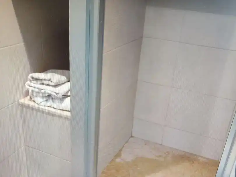 Bany de Pis de lloguer en Cambrils amb Aire condicionat