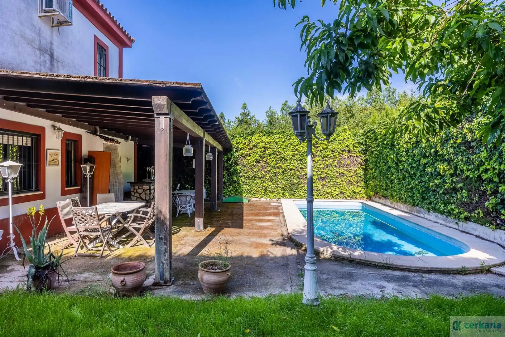 Chalet con piscina en venta en Rosales los, imagen 3