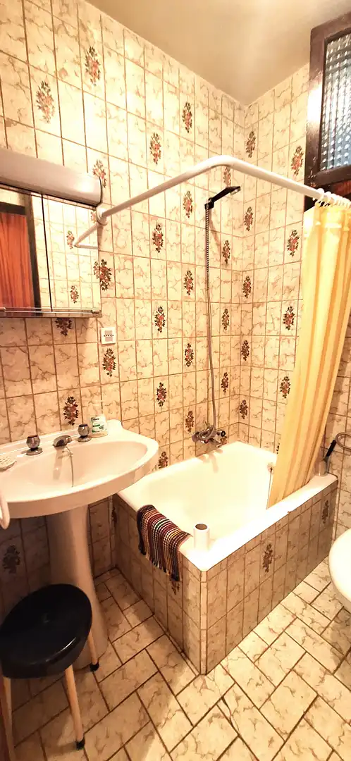 Bathroom of Houses for sale in Aguilar de Campoo  with Balcony