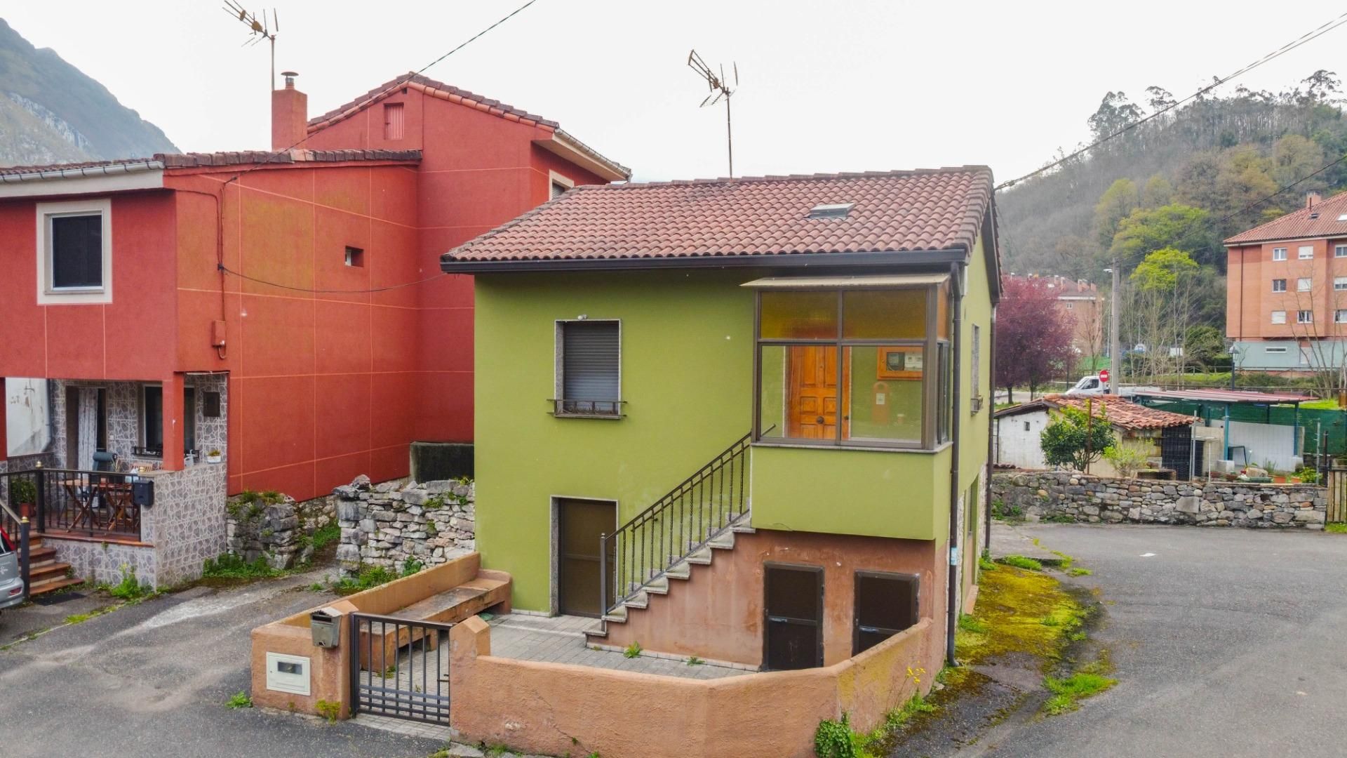 Exterior view of Country house for sale in Morcín  with Heating and Private garden