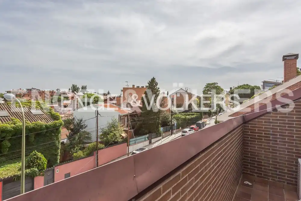 Terraza de Casa adosada de alquiler en Madrid con Aire acondicionado, Calefacción y Jardín privado