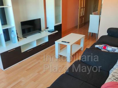 Living room of Flat for sale in Salamanca Capital  with Heating, Parquet flooring and Storage room