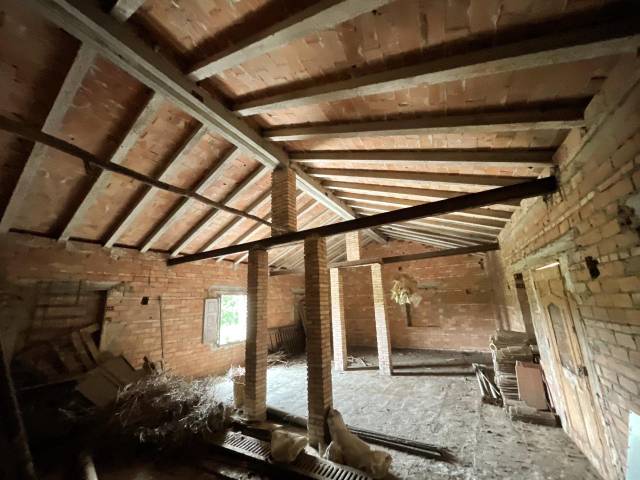 Local comercial en Venta en Calle Colmenar en Villalobar de Rioja