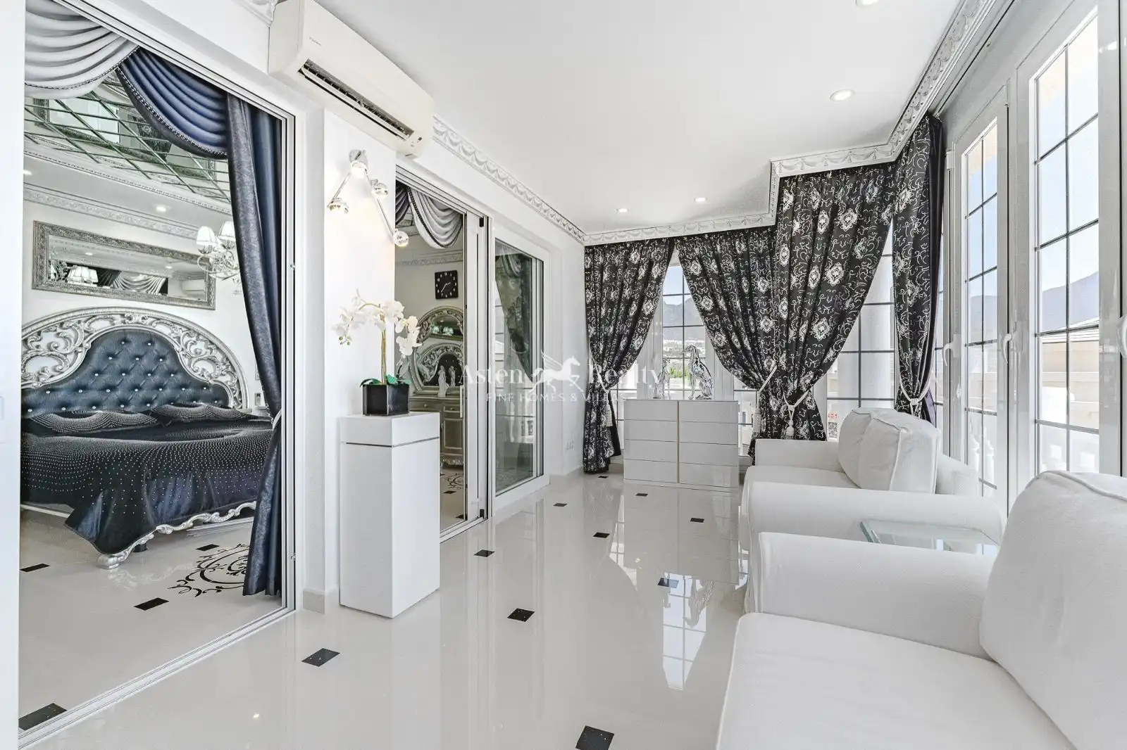 Sala de estar de Casa o chalet en venta en Adeje con Aire acondicionado, Terraza y Trastero