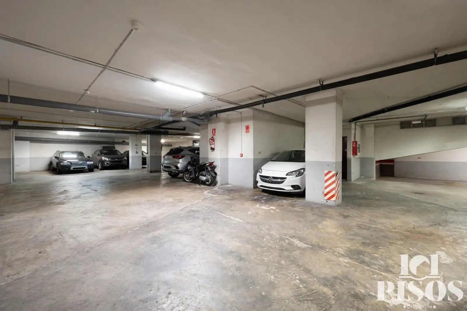 Parking de Ático en venta en Barcelona con Aire acondicionado, Calefacción y Parquet