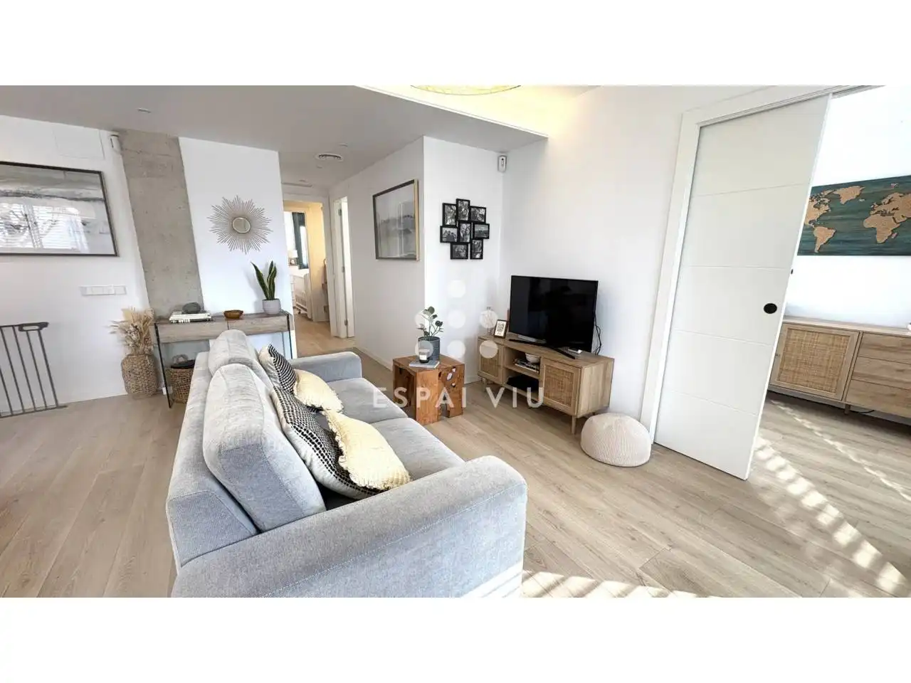Sala d'estar de Pis en venda en Sant Cugat del Vallès amb Aire condicionat, Calefacció i Parquet