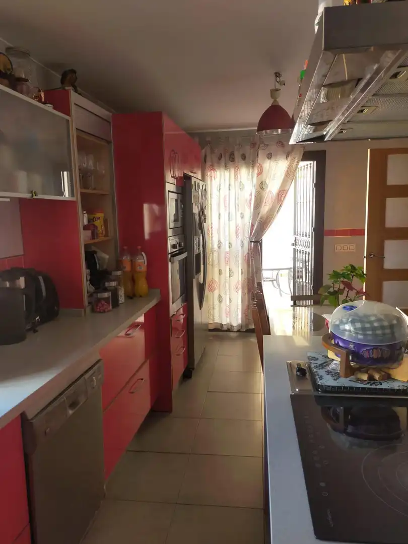 Kitchen of Houses for sale in La Línea de la Concepción  with Air Conditioner, Terrace and Storage room
