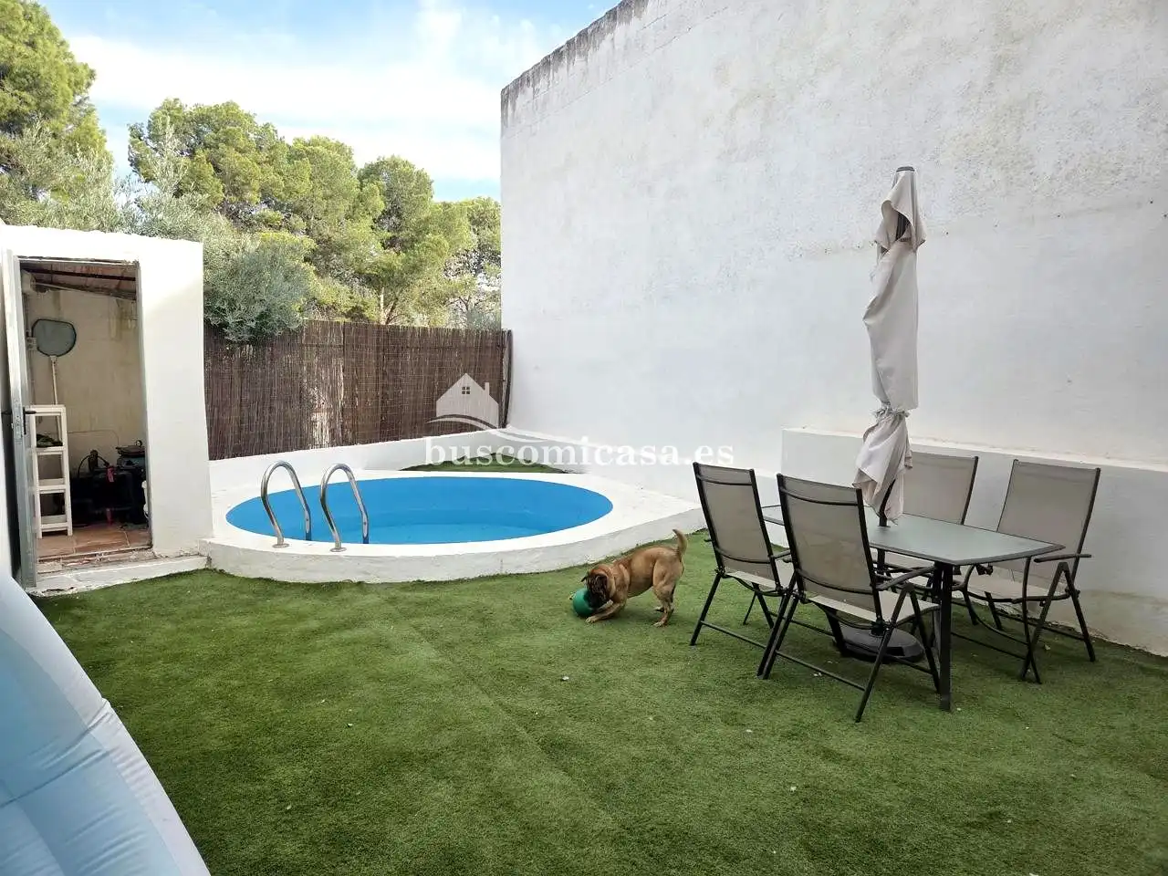 Piscina de Casa adosada en venda en Jaén amb Aire condicionat, Terrassa i Piscina