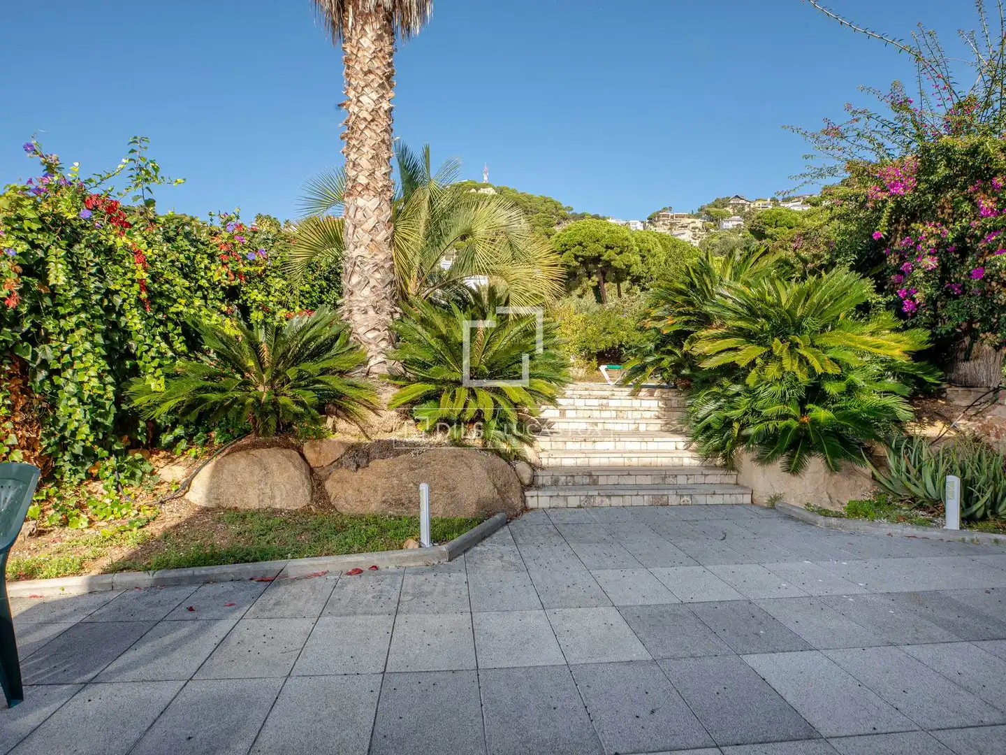 Vista exterior de Casa o xalet en venda en Lloret de Mar amb Aire condicionat, Calefacció i Jardí privat