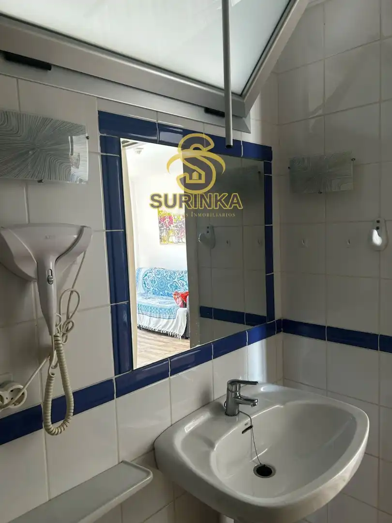 Dormitori de Àtic de lloguer en San Bartolomé de Tirajana amb Terrassa, Piscina i Moblat