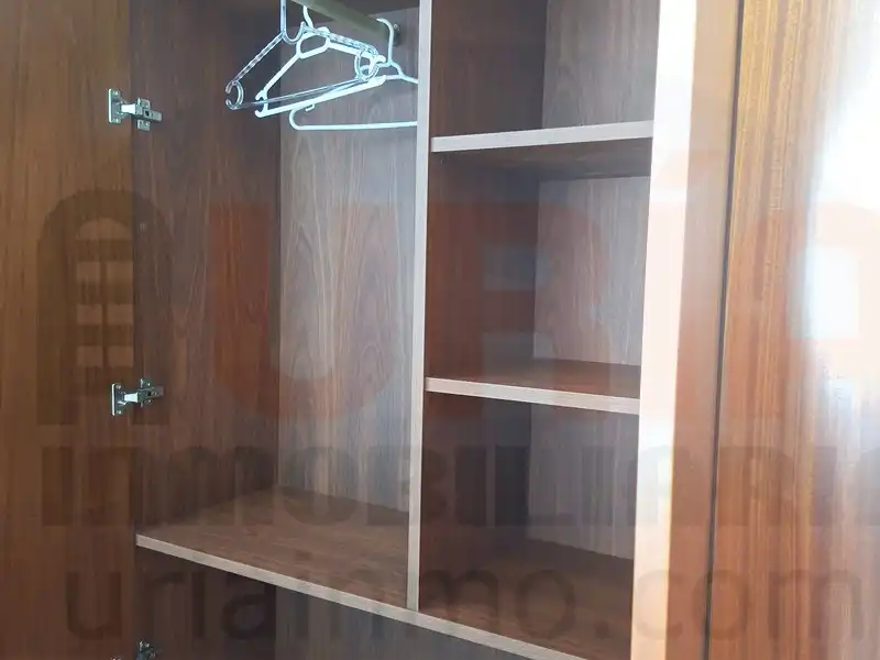 Habitación de Piso de alquiler en Oviedo  con Calefacción, Amueblado y Lavadora