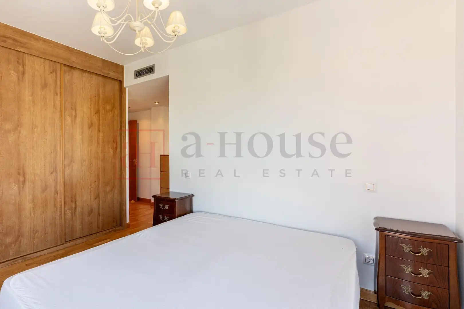 Bedroom of Flat for sale in Madrid  with Air Conditioner, Heating and Private garden