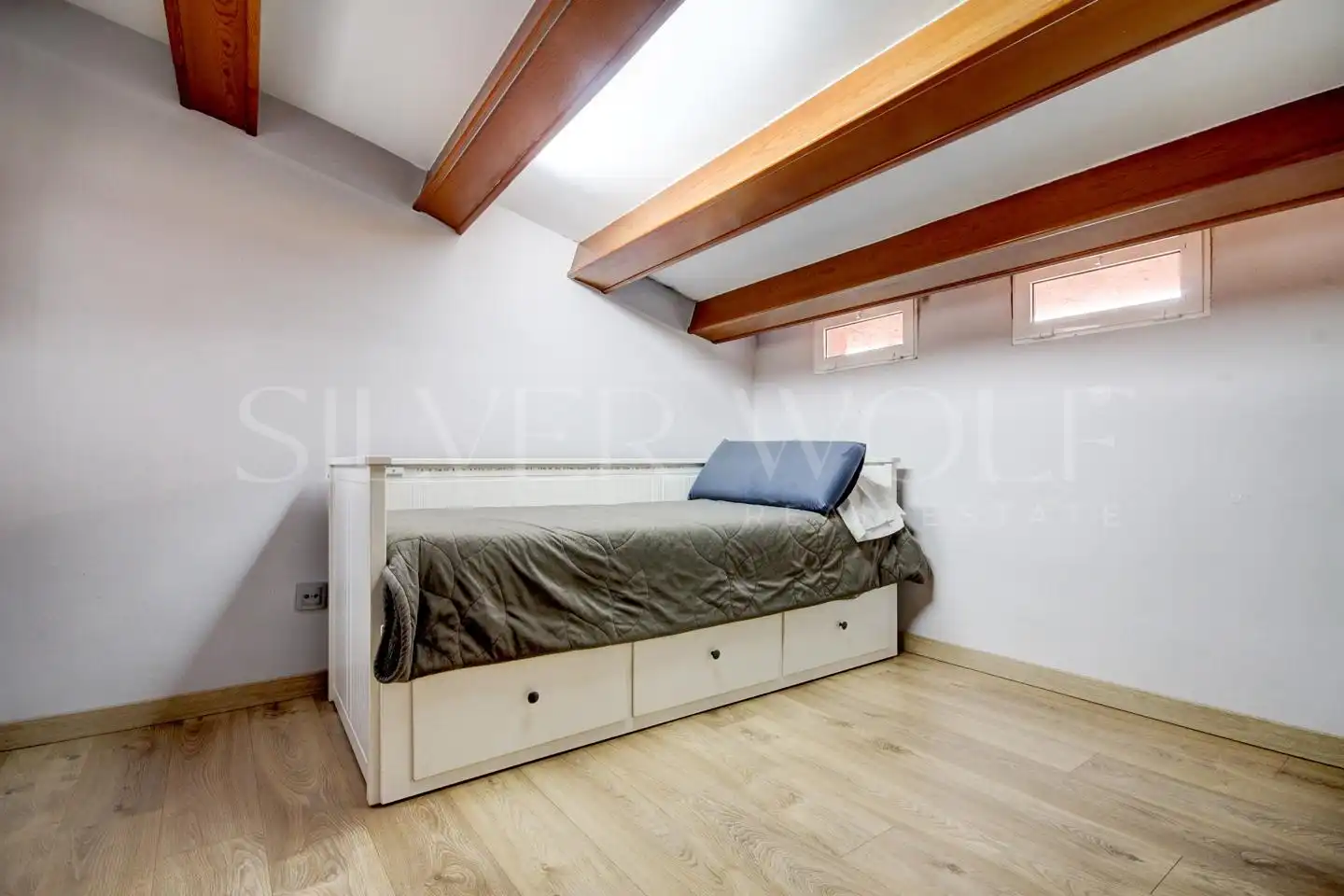 Dormitori de Casa o xalet en venda en Castellar del Vallès amb Aire condicionat, Calefacció i Jardí privat