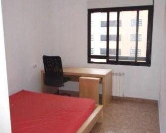 Foto 2 de Apartament en venda a Calle Jose Garcia Selles, Garbinet - Parque de las Avenidas, Alicante