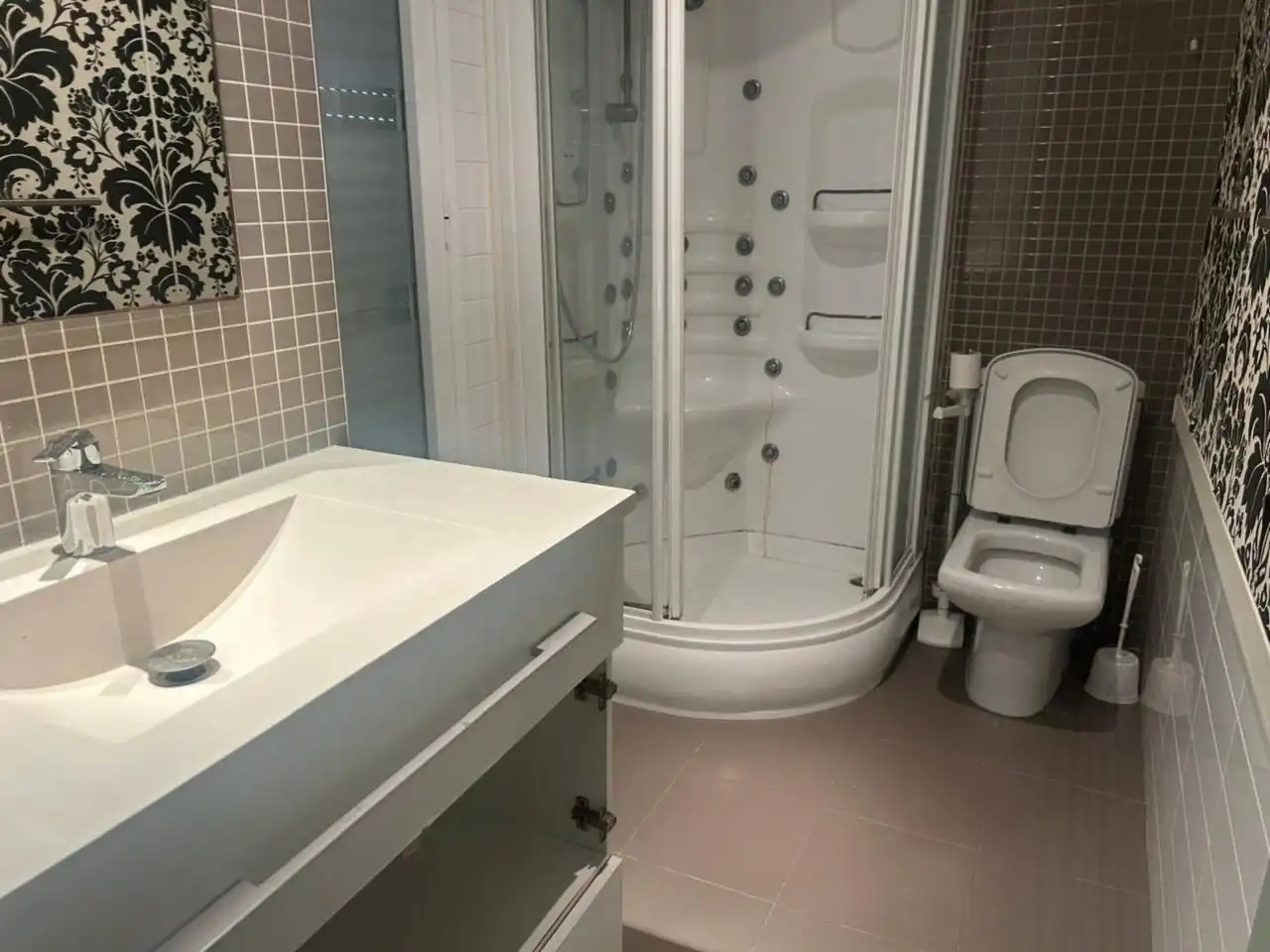 Bathroom of Study for rent in Castellón de la Plana / Castelló de la Plana  with Storage room, Furnished and Balcony