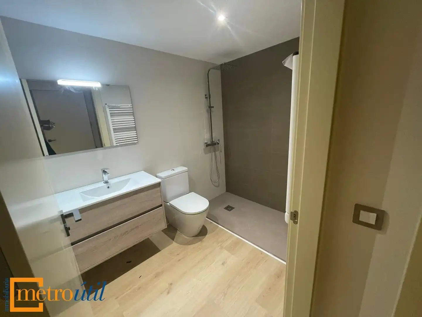 Flat for rent in Calle Santiago Diego Madrazo, Pizarrales