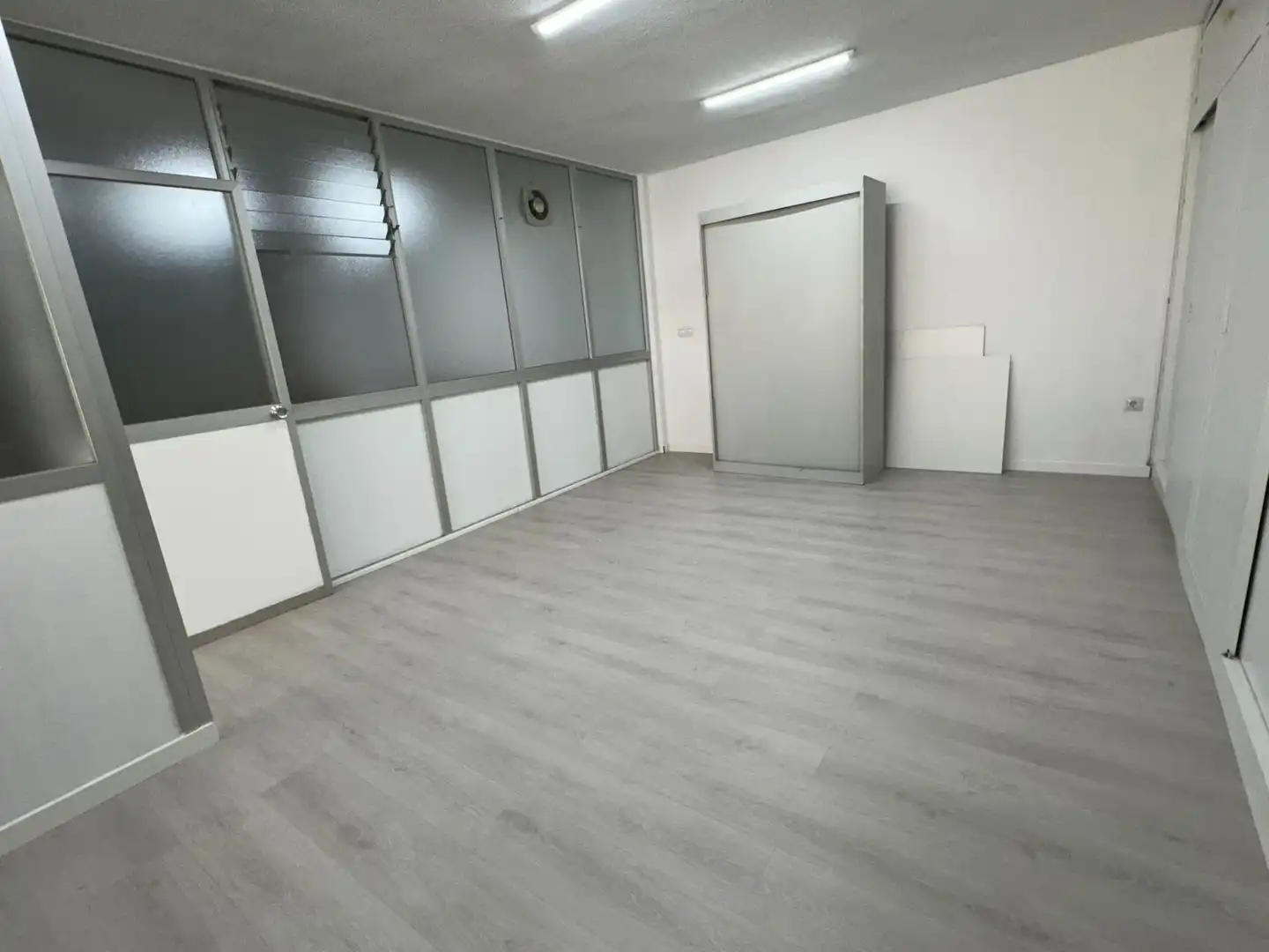 Bureau avec ascenseur à vendre à trinidad grund, imagen 23