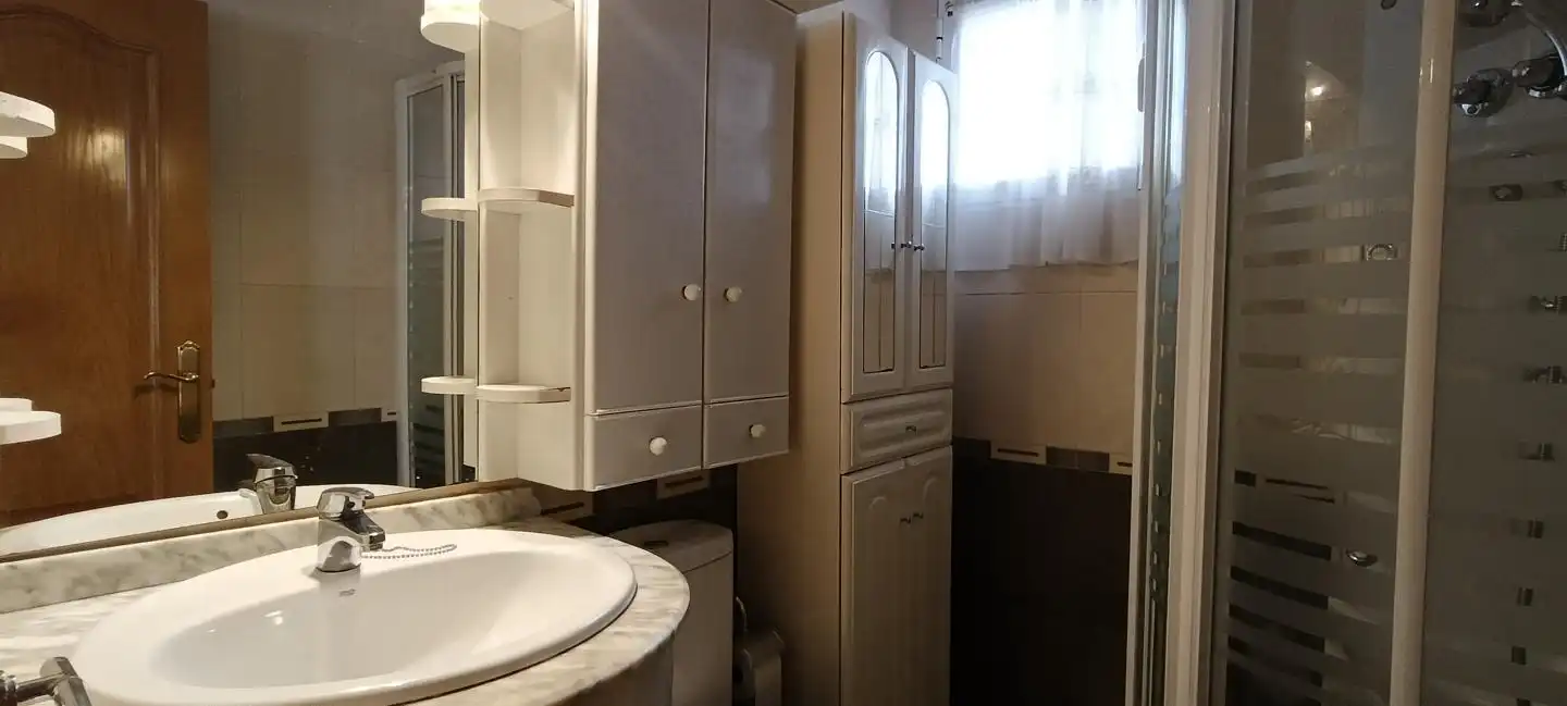 Piso en venta en Calle Miguel Hernández, Armunia