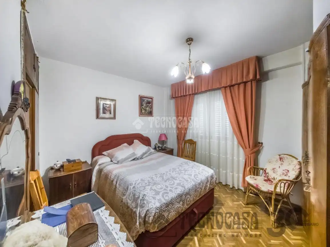 Dormitori de Pis en venda en Madrid