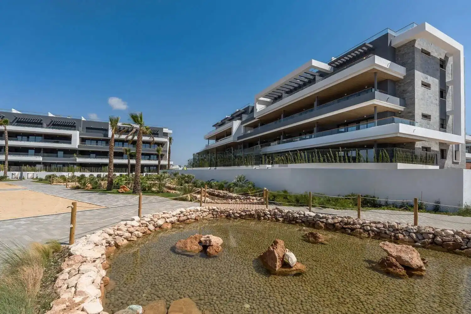 Apartamento con terraza en venta en Zona Carrefour - Urbanizaciones, imagen 2