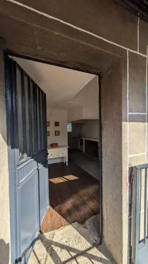 Cuina de Casa adosada en venda en Calvos de Randín amb Moblat i Balcó