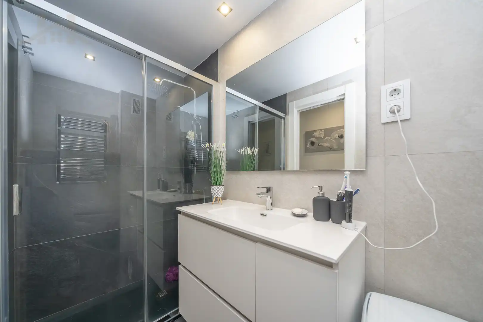 Baño de Piso en venta en Fuenlabrada con Aire acondicionado y Calefacción