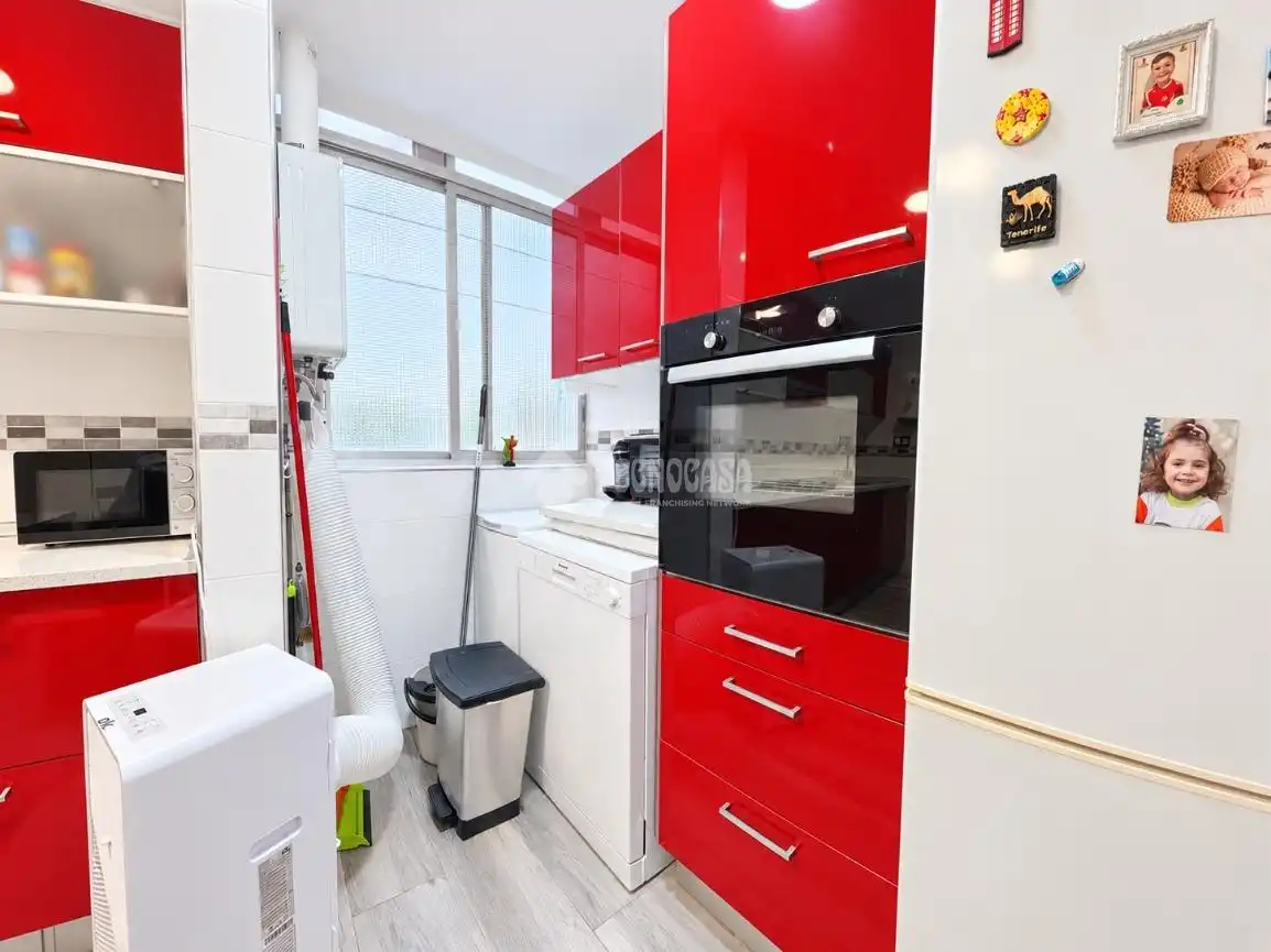 Cocina de Piso en venta en Alicante / Alacant con Aire acondicionado