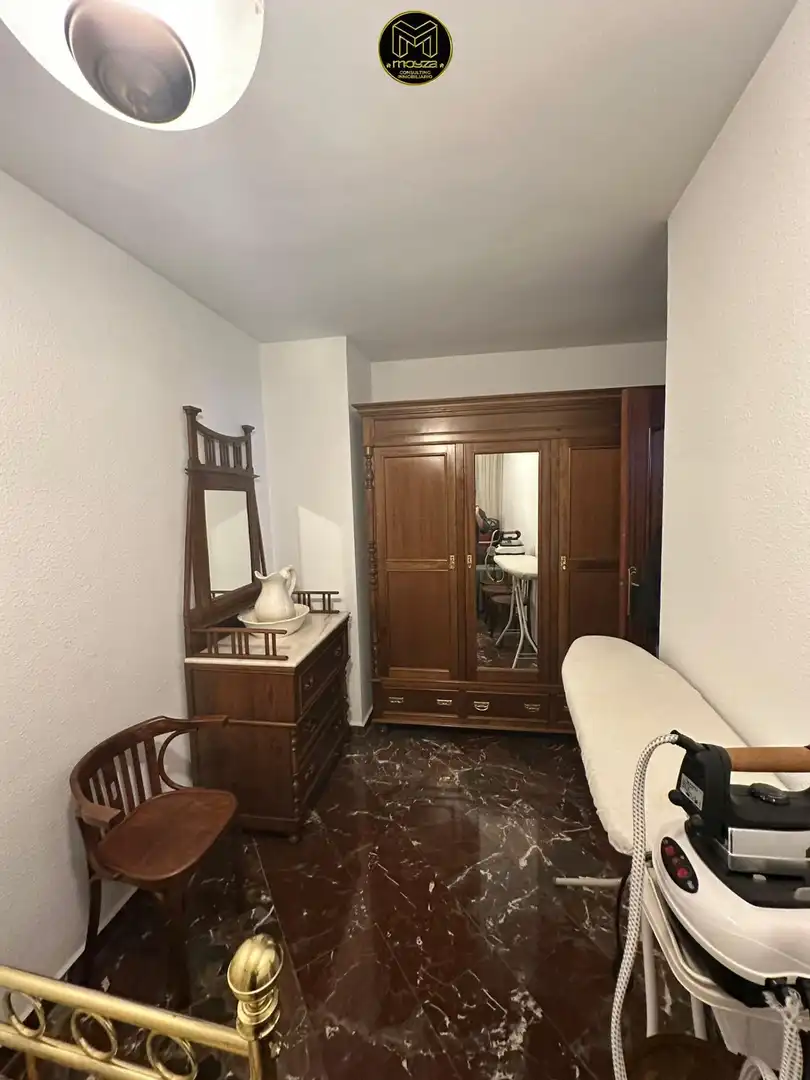 Piso con ascensor en venta en San Ildefonso - Catedral, imagen 3