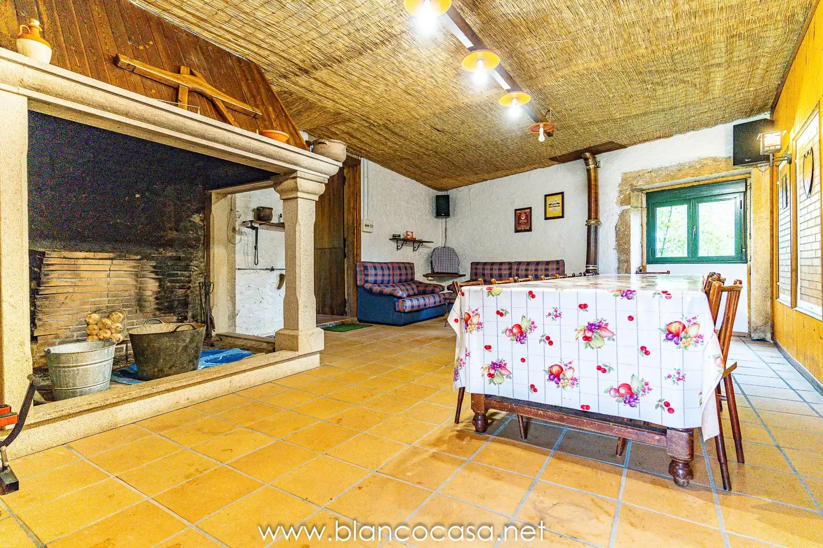 Houses for sale in Coristanco  with Private garden, Storage room and Furnished