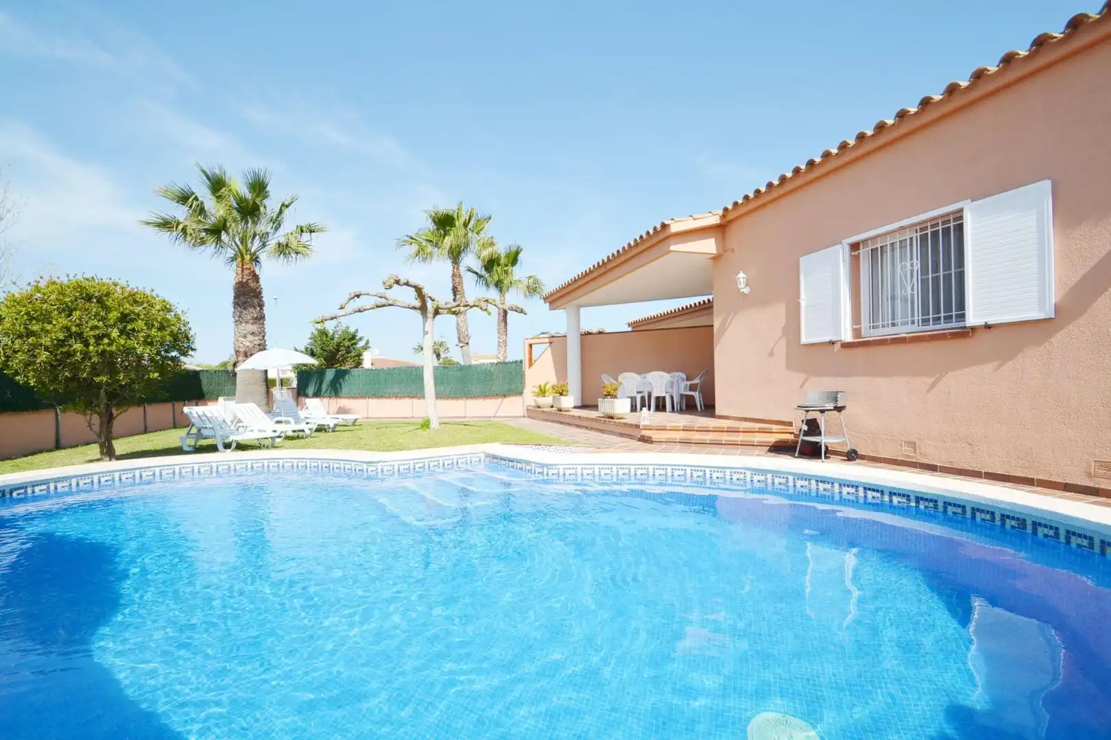 Piscina de Casa o chalet en venta en Deltebre con Aire acondicionado, Jardín privado y Terraza