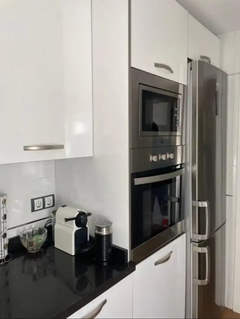 Kitchen of Flat for rent in  Sevilla Capital  with Air Conditioner and Terrace