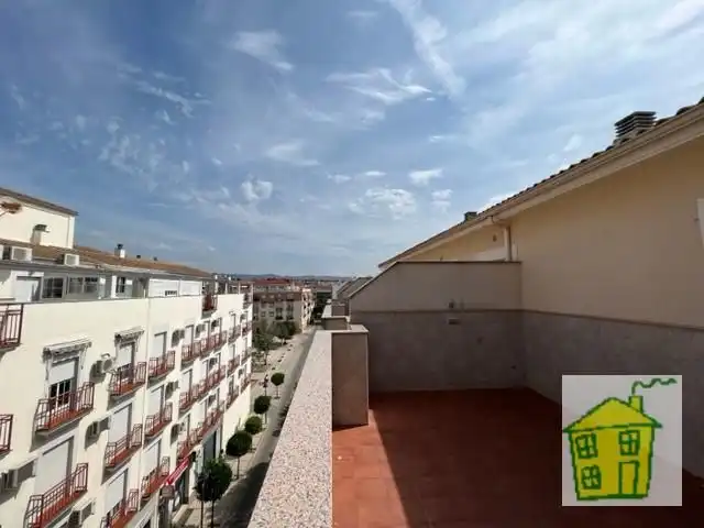 Àtic amb ascensor en venda a Andújar