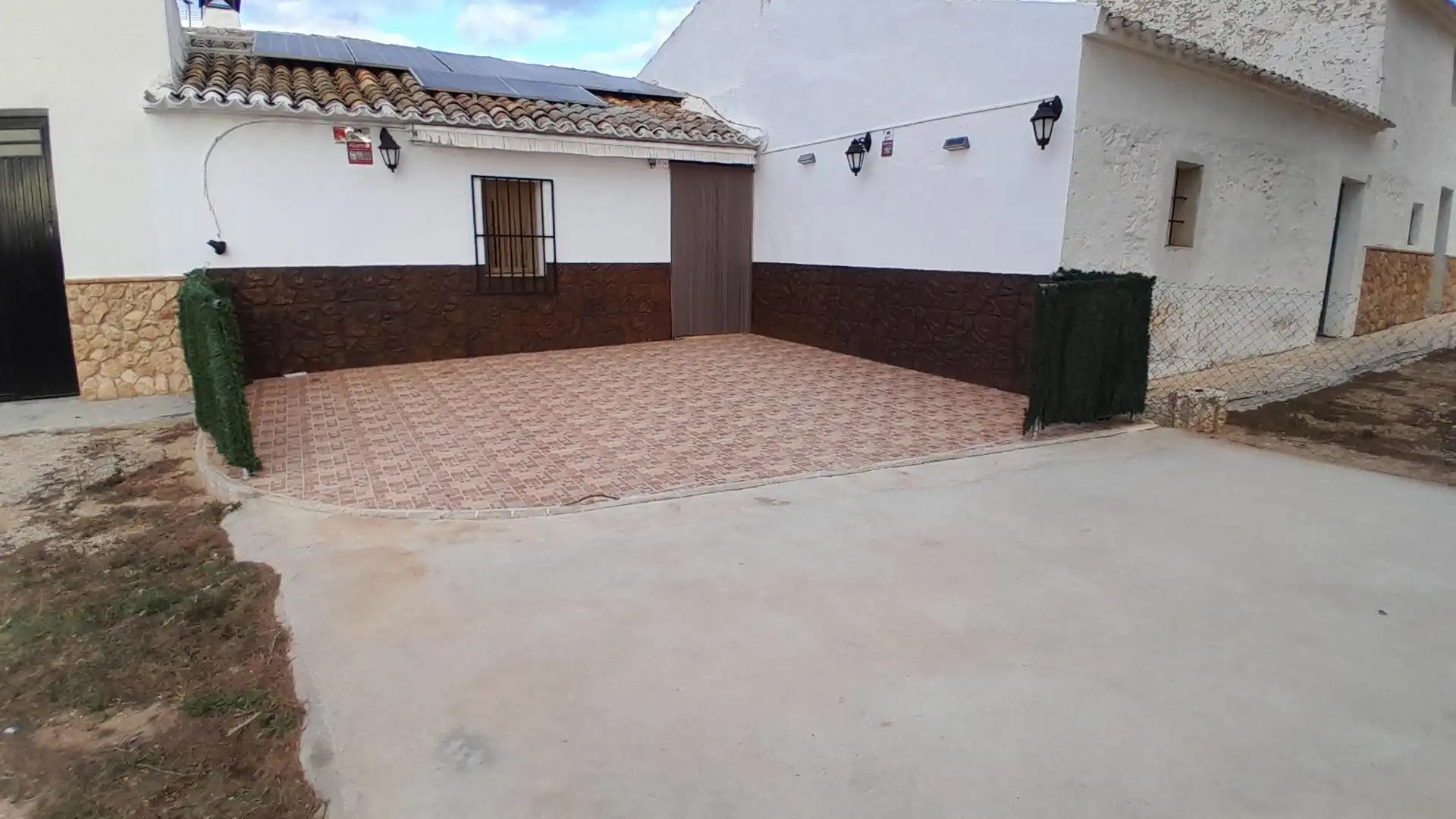 Vista exterior de Casa o xalet en venda en Yecla amb Traster