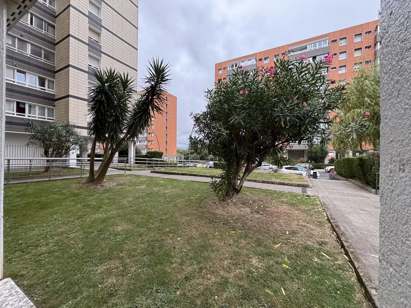 Aparcament de Pis en venda en Bilbao  amb Calefacció, Terrassa i Balcó