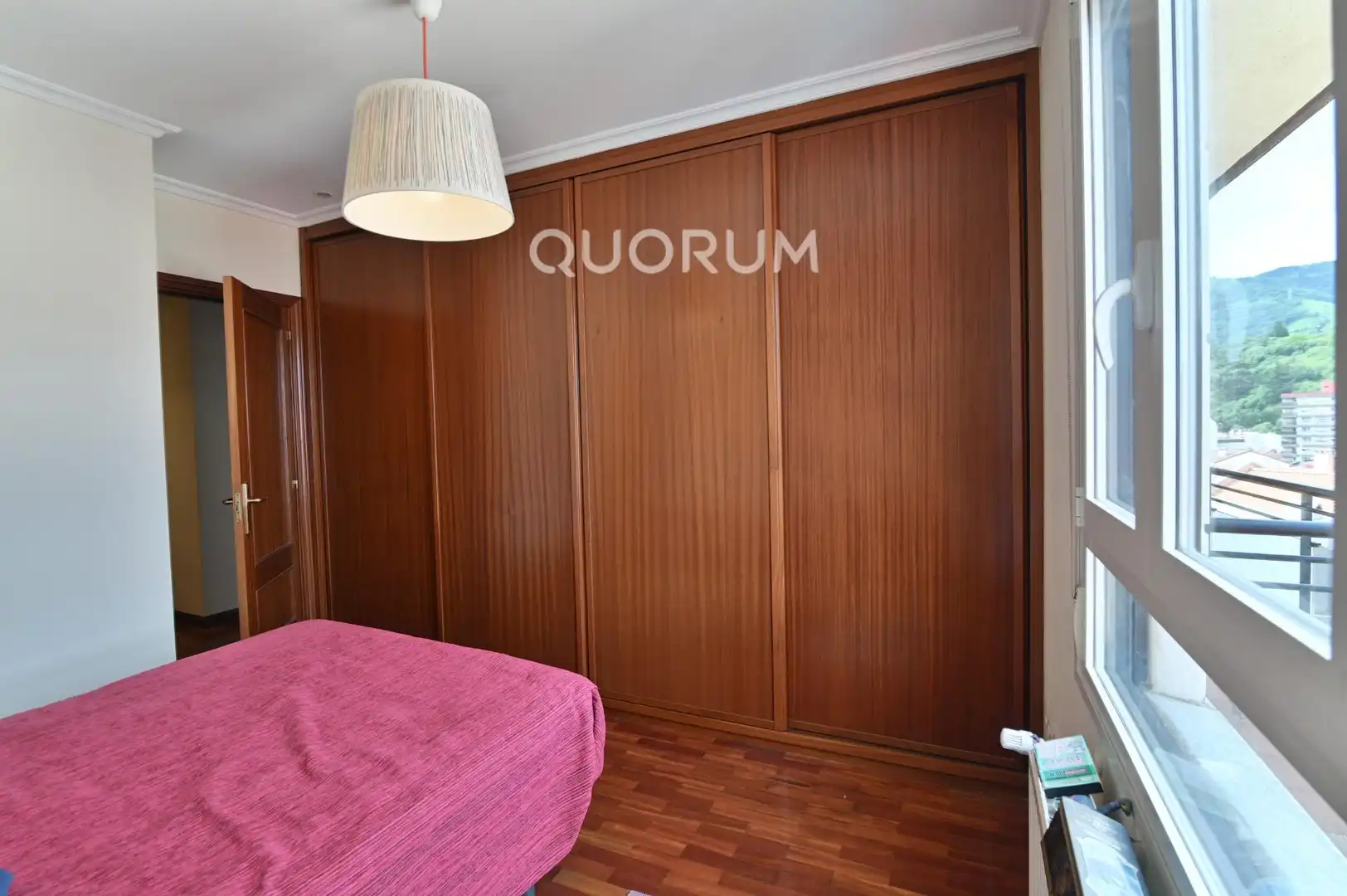 Habitación de Piso en venta en Bilbao  con Calefacción y Terraza
