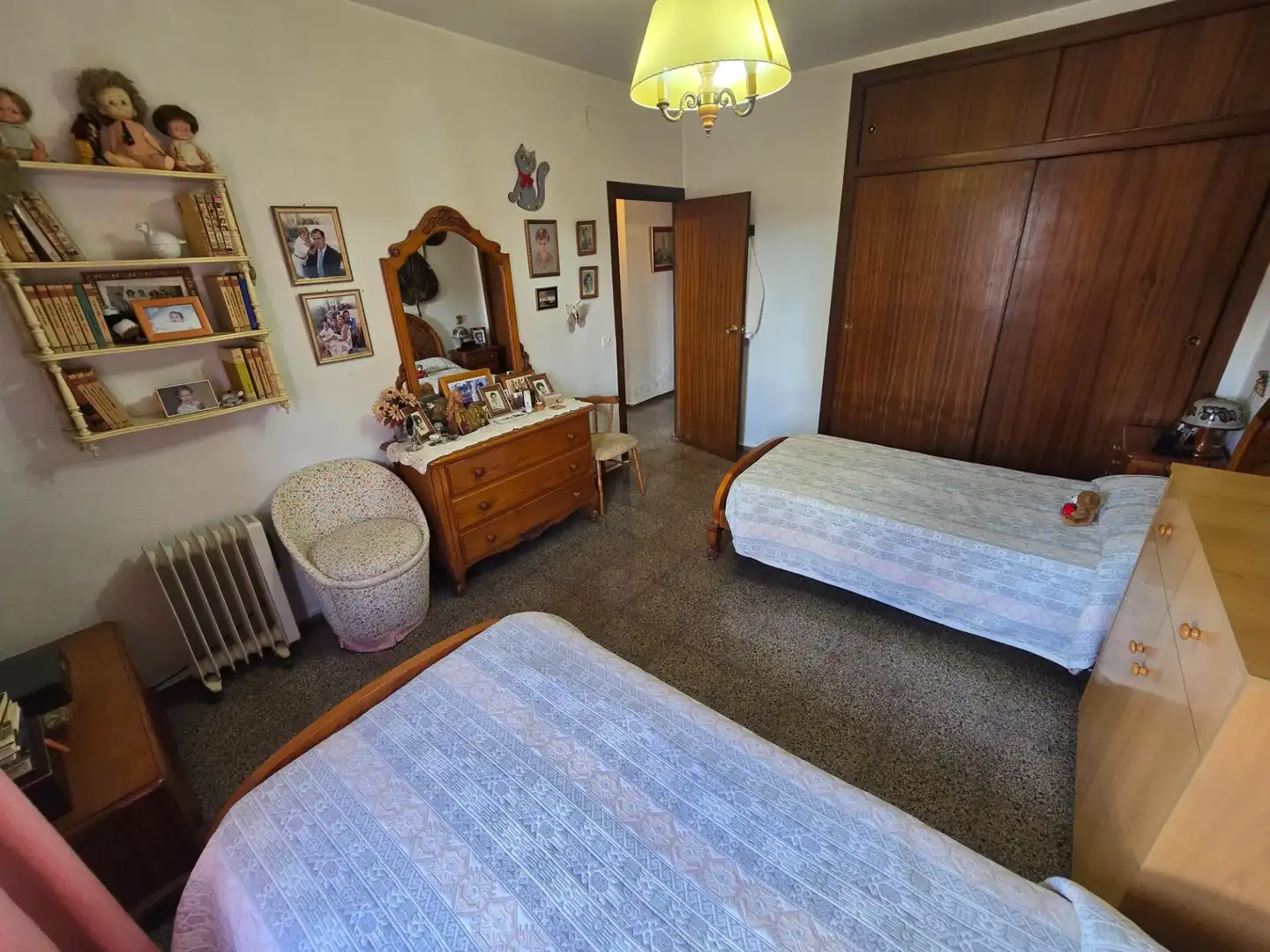 Schlafzimmer von Wohnung zum Verkauf in Córdoba mit Klimaanlage, Heizung und Abstellraum