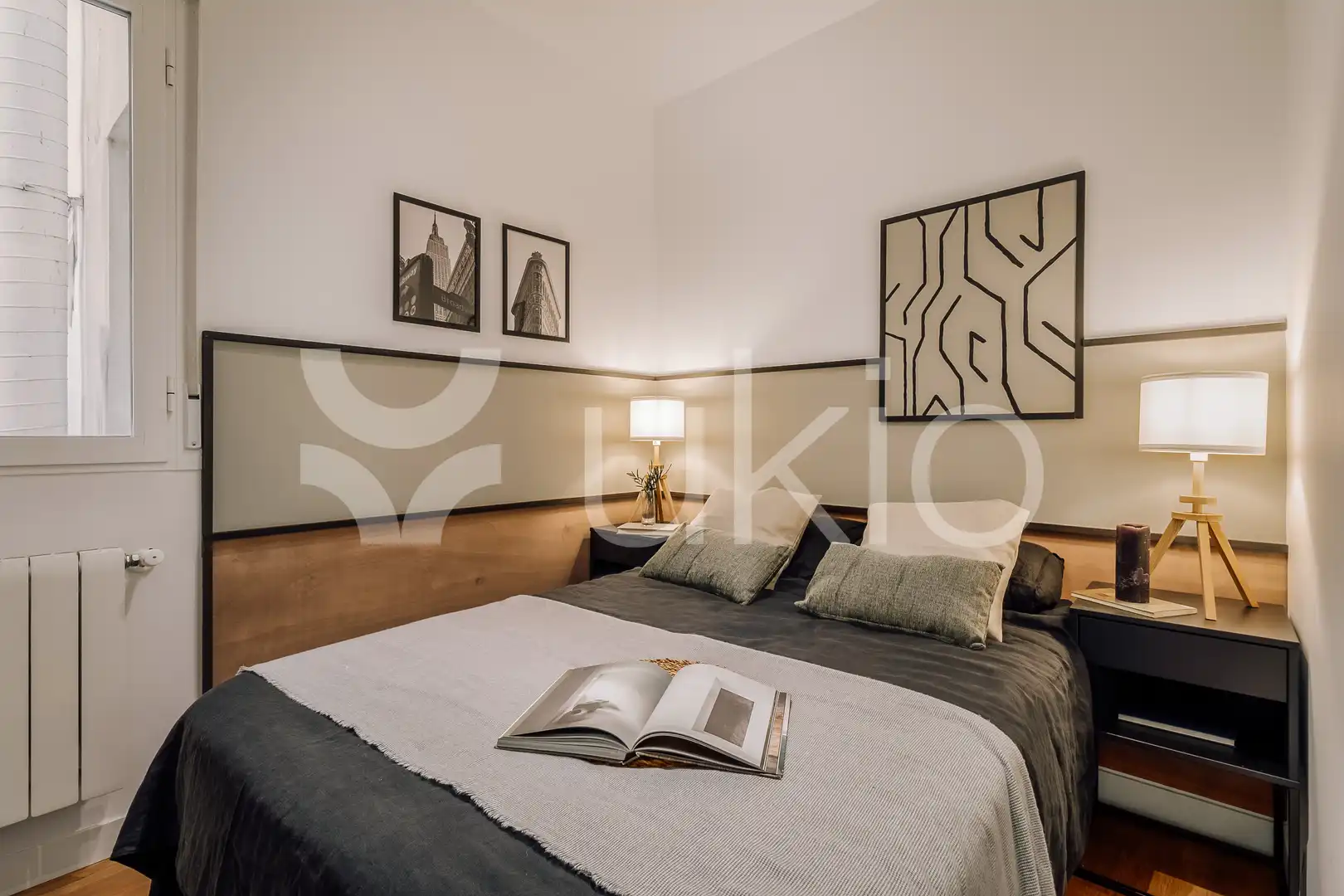 Dormitori de Apartament de lloguer en Madrid amb Aire condicionat, Calefacció i Moblat