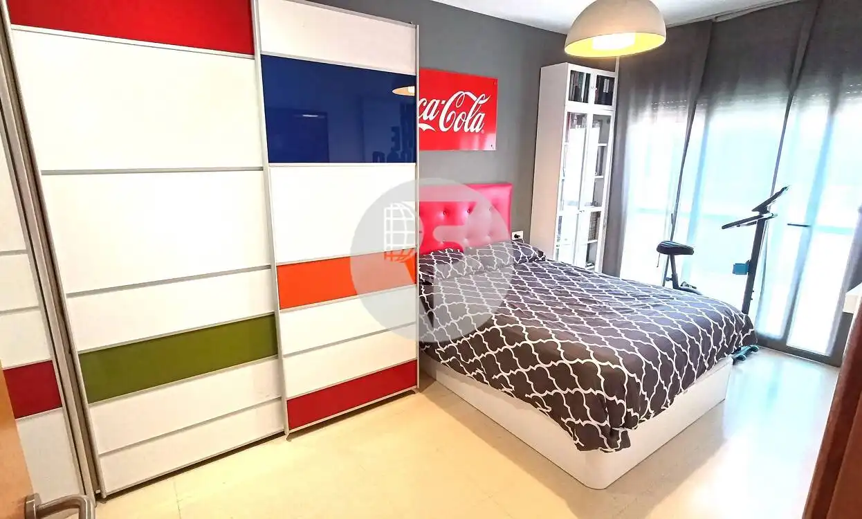 Dormitori de Pis en venda en Terrassa amb Calefacció