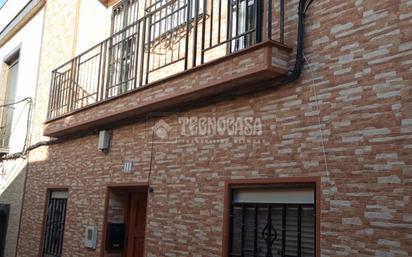 Exterior view of Single-family semi-detached for sale in Coria del Río