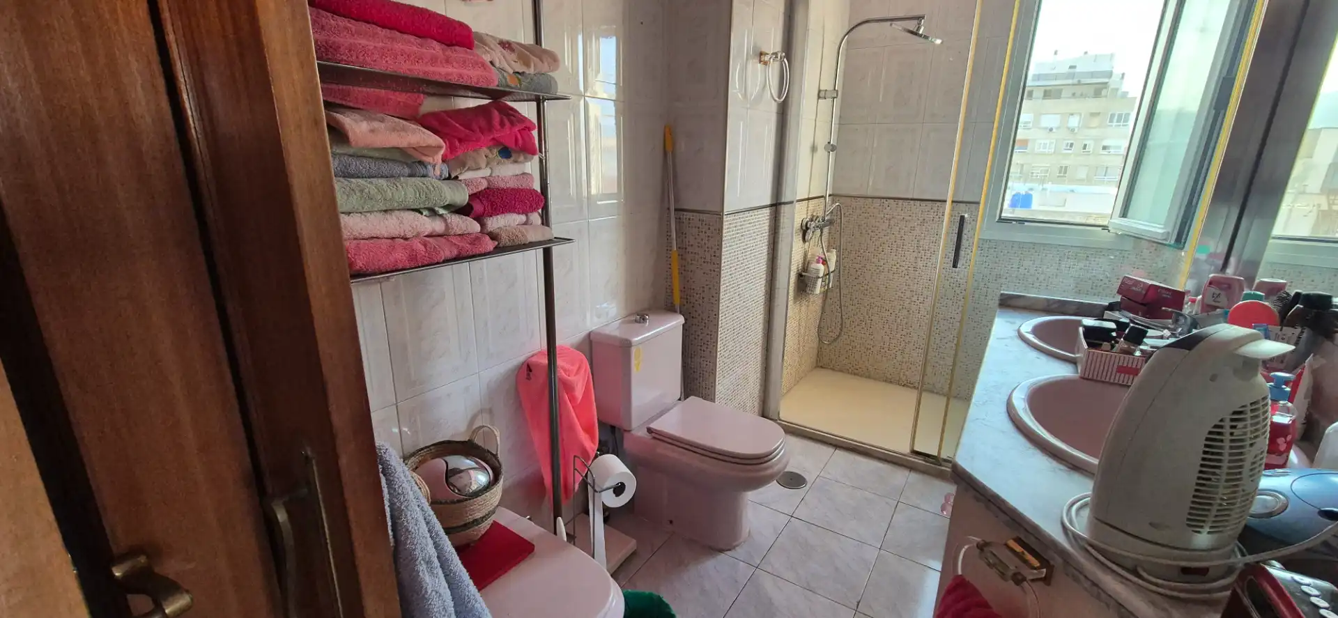 Piso en venta en Calle Hermanos Pinzón, Oliveros - Altamira