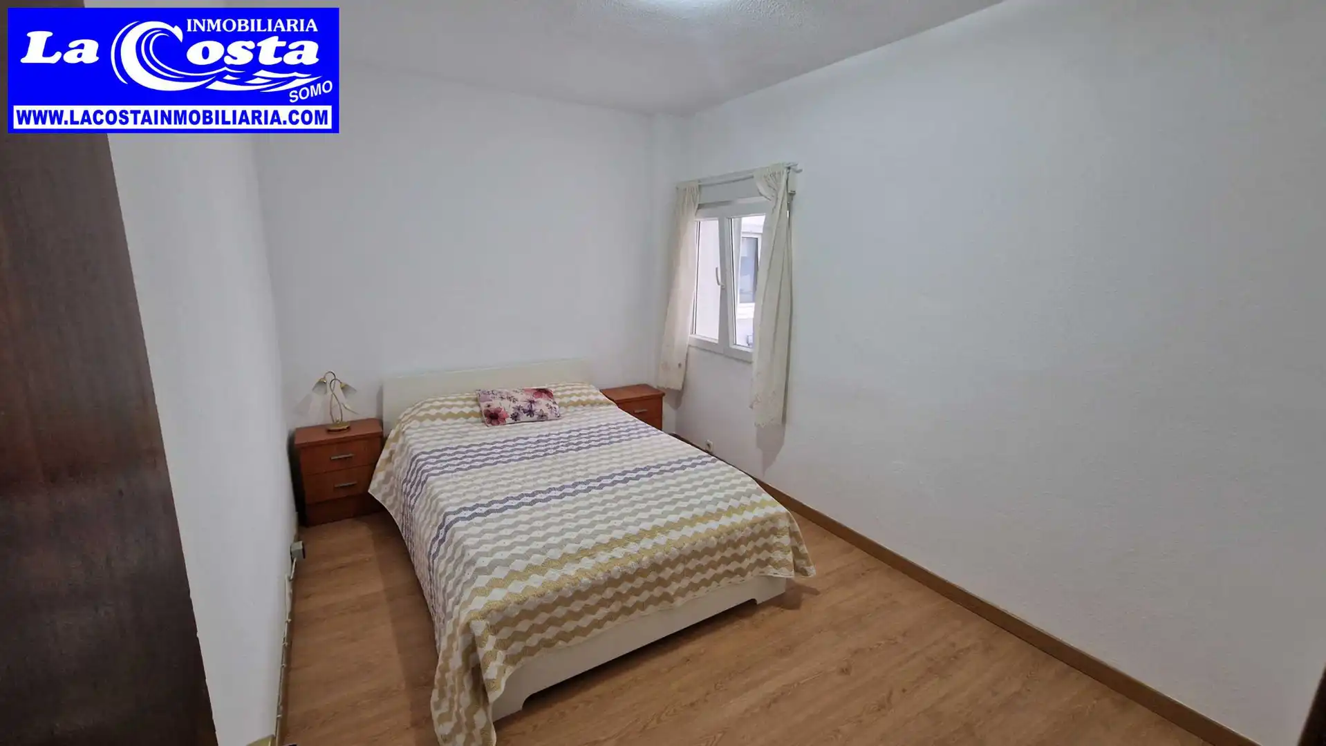 Bedroom of Flat for sale in Santander  with Parquet flooring, Oven and Washing machine
