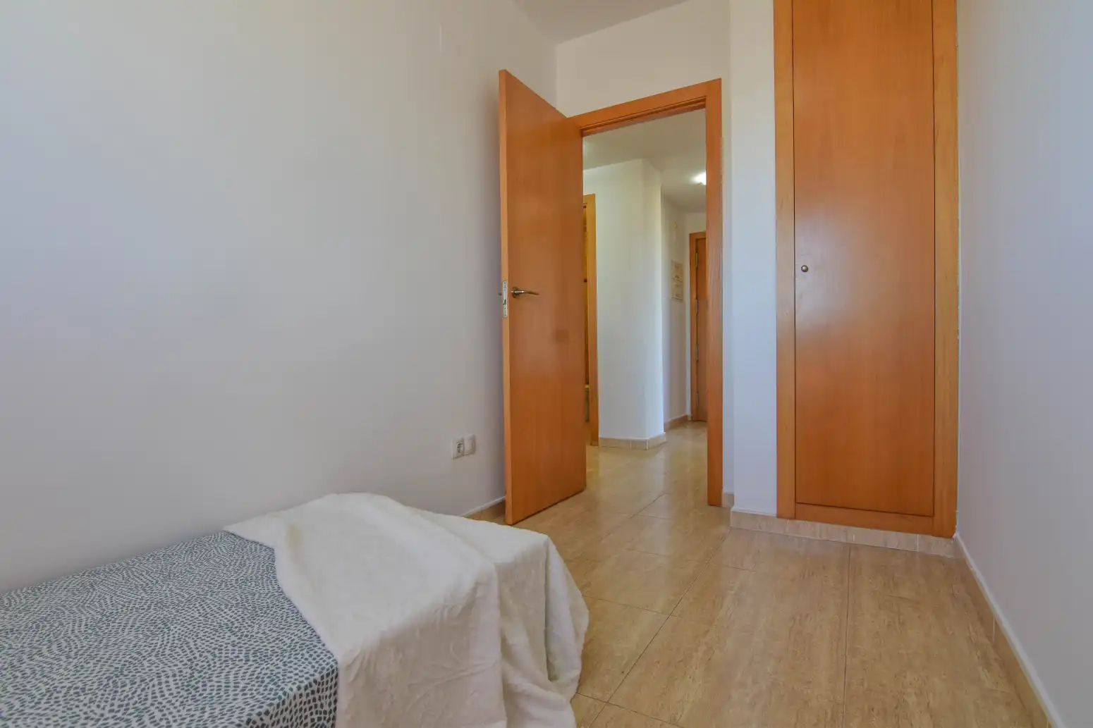 Bedroom of Flat for sale in Museros  with Swimming Pool, Balcony and Community pool