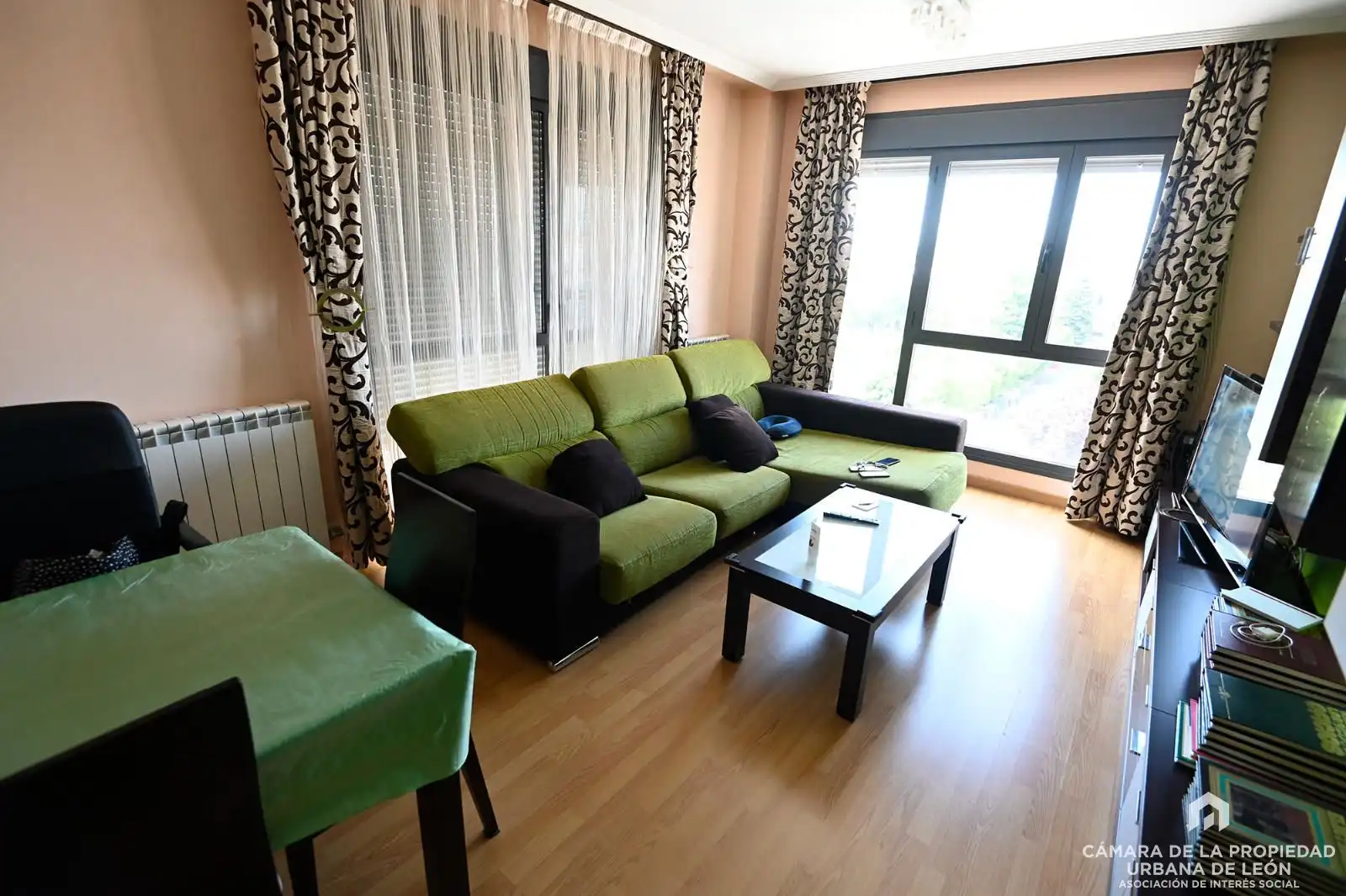 Sala de estar de Piso de alquiler en León Capital  con Calefacción, Terraza y Amueblado