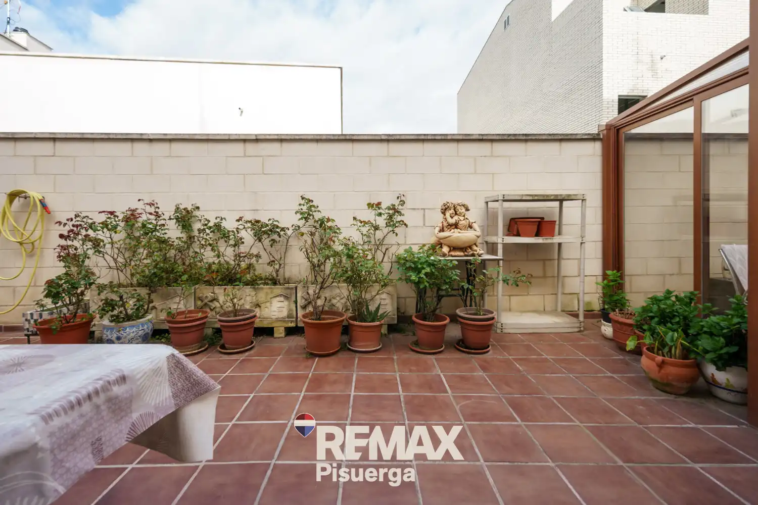 Terraza de Casa o chalet en venta en Laguna de Duero con Aire acondicionado, Calefacción y Jardín privado
